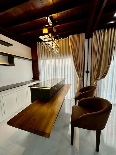 ขาย - Pool Villa Modern Lanna Luxury ใกล้เมืองเชียงใหม่ เนื้อที่ 200 ตารางวา 5 ห้องนอน, เชียงใหม่