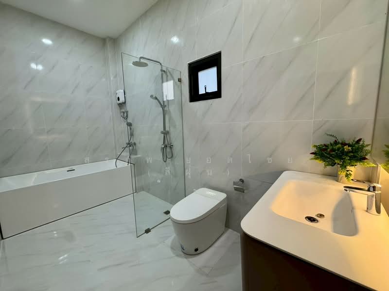 ขาย - Pool Villa Modern Lanna Luxury ใกล้เมืองเชียงใหม่ เนื้อที่ 200 ตารางวา 5 ห้องนอน, เชียงใหม่