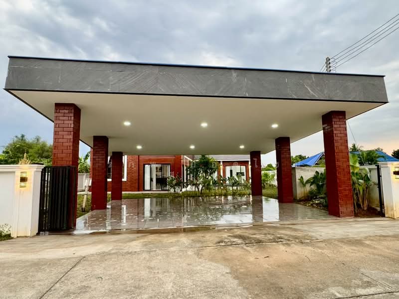 Pool Villa Modern Lanna Luxury ใกล้เมืองเชียงใหม่ เนื้อที่ 200 ตารางวา 5 ห้องนอน, Chiang Mai, Kho Muong, Saraphi, Chiang Mai, 5 Bedrooms, 875 sqm, Single Detached House For Sale, by สรภพ ยอดไชย (สีฝุ่น), 500200227 - DDproperty.com