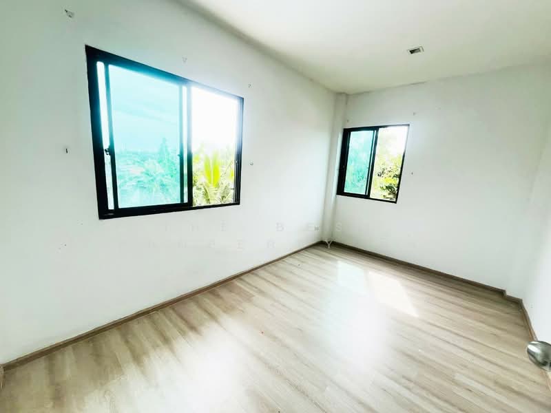 Sirarom Plus Bangna Km.29, Samut Prakan, Soi Kiattiphiphatthani, Bangna Road, Ban Rakat, Bang Bo, Samut Prakan, 2 Bedrooms, 100 sqm, Townhouse For Sale, by The Best Property มิ้ง, 500200239 - DDproperty.com
