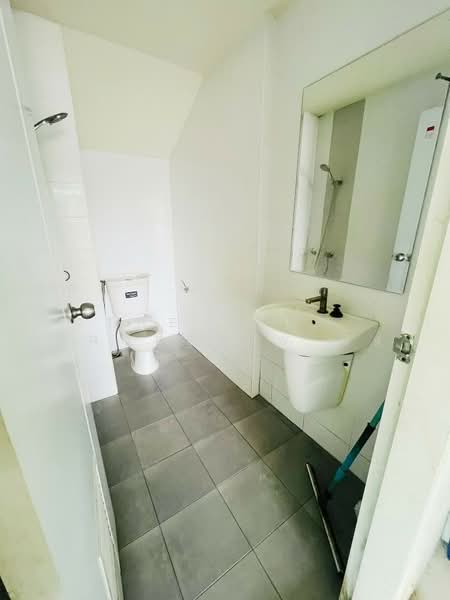 Sirarom Plus Bangna Km.29, Samut Prakan, Soi Kiattiphiphatthani, Bangna Road, Ban Rakat, Bang Bo, Samut Prakan, 2 Bedrooms, 100 sqm, Townhouse For Sale, by The Best Property มิ้ง, 500200239 - DDproperty.com