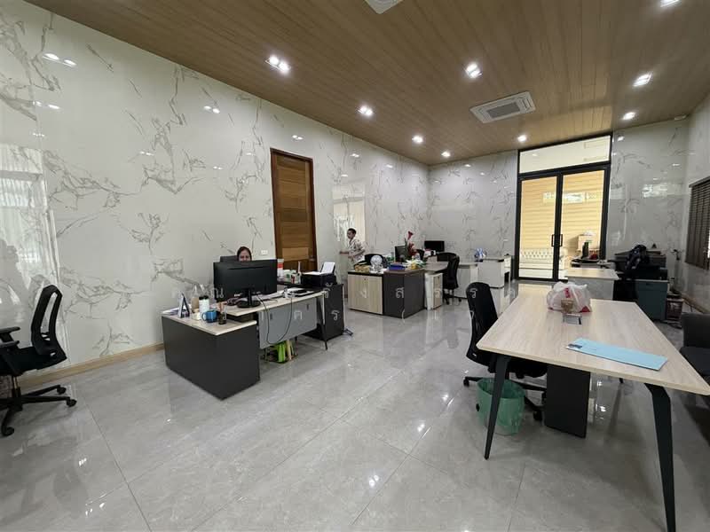 โฮมออฟฟิศ + โกดัง 1 ชั้น 264 ตร.ว. โฮมออฟฟิศ + โกดัง ซอยอินทราวาส23 ถนนพุทธมณฑลสาย1, กรุงเทพ, บางระมาด, ตลิ่งชัน, กรุงเทพ, 1,100 ตร.ม., โกดัง-โรงงาน ขาย, โดย คุณ นรังสรรค์ บุราคร (เจ), 500200263 - DDproperty.com