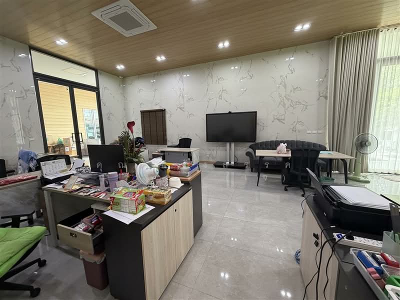 โฮมออฟฟิศ + โกดัง 1 ชั้น 264 ตร.ว. โฮมออฟฟิศ + โกดัง ซอยอินทราวาส23 ถนนพุทธมณฑลสาย1, Bangkok, Bang Ra Mat, Taling Chan, Bangkok, , 1,100 sqm, Warehouse/Factory For Sale, by คุณ นรังสรรค์ บุราคร (เจ), 500200263 - DDproperty.com