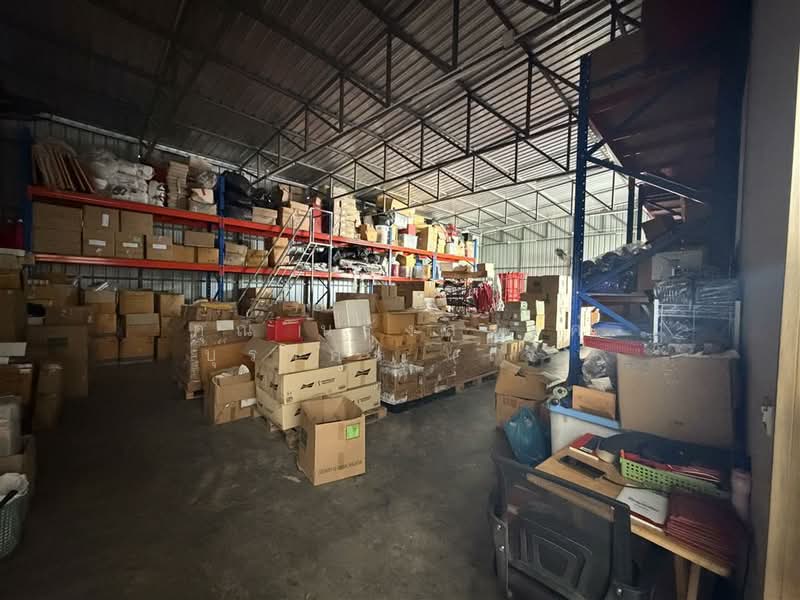 โฮมออฟฟิศ + โกดัง 1 ชั้น 264 ตร.ว. โฮมออฟฟิศ + โกดัง ซอยอินทราวาส23 ถนนพุทธมณฑลสาย1, Bangkok, Bang Ra Mat, Taling Chan, Bangkok, , 1,100 sqm, Warehouse/Factory For Sale, by คุณ นรังสรรค์ บุราคร (เจ), 500200263 - DDproperty.com