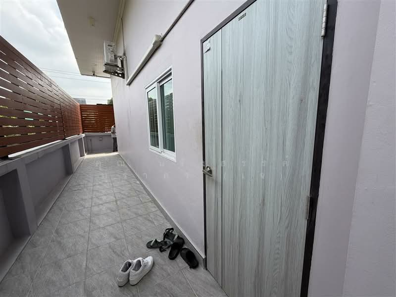 โฮมออฟฟิศ + โกดัง 1 ชั้น 264 ตร.ว. โฮมออฟฟิศ + โกดัง ซอยอินทราวาส23 ถนนพุทธมณฑลสาย1, Bangkok, Bang Ra Mat, Taling Chan, Bangkok, , 1,100 sqm, Warehouse/Factory For Sale, by คุณ นรังสรรค์ บุราคร (เจ), 500200263 - DDproperty.com