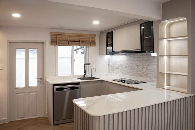 ขายบ้านเดี่ยว 2 ชั้น รีโนเวทใหม่ ทำเลดี แจ้งวัฒนะ-ปากเกร็ด ใกล้รถไฟฟ้า จังหวัดนนทบุรี, Nonthaburi, Bang Talat, Pak Kret, Nonthaburi, 3 Bedrooms, 150 sqm, Single Detached House For Sale, by คุณ วิญากร, 500200270 - DDproperty.com