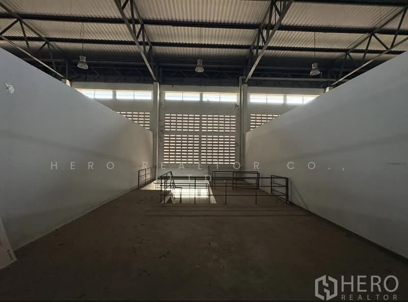 For rent Factory 7668 sqm in Lam Pla Thio Lat Krabang Bangkok HRE00238, Bangkok, Lam Pla Tiew, Lat Krabang, Bangkok, , 7,668 sqm, Warehouse/Factory For Rent, by Hero Realtor Co., Ltd., 500200297 - DDproperty.com