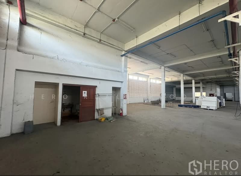 For rent Factory 7668 sqm in Lam Pla Thio Lat Krabang Bangkok HRE00238, กรุงเทพ, ลำปลาทิว, ลาดกระบัง, กรุงเทพ, 7,668 ตร.ม., โกดัง-โรงงาน ให้เช่า, โดย Hero Realtor Co., Ltd., 500200297 - DDproperty.com