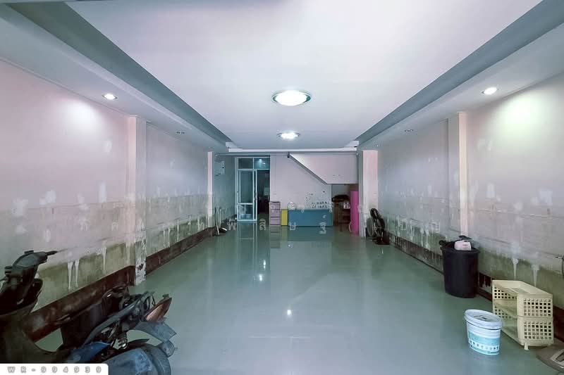 WR-994939 อาคารพาณิชย์ กันตัง ตรัง ใกล้สำนักงานเทศบาลเมืองกันตัง, ตรัง, กันตัง, กันตัง, ตรัง, 180 ตร.ม., ตึกแถว-อาคารพาณิชย์ ขาย, โดย เบ็ญจวริณ ภัคเวทพิสิษฐ์(เบ็ญ), 500200311 - DDproperty.com