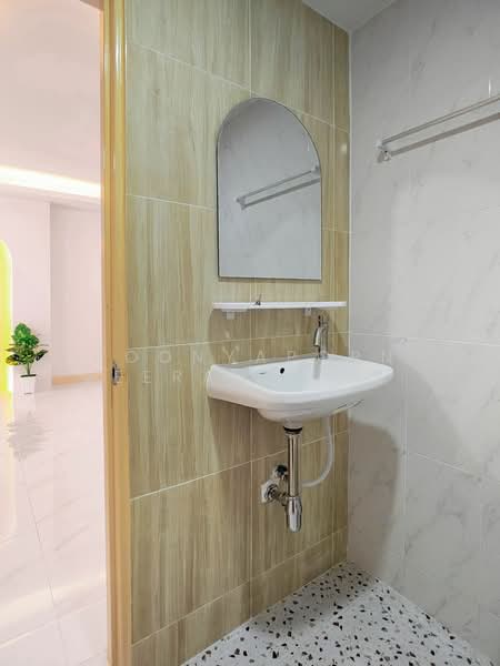 บ้านพฤกษา 3 ซ.วัดลาดปลาดุก : Baan Pruksa 3 Soi Watlatpladuk, นนทบุรี, บางคูรัด, บางบัวทอง, นนทบุรี, 144 ตร.ม., ทาวน์เฮ้าส์ ขาย, โดย Poonyaporn Veerabulyarit, 500200317 - DDproperty.com