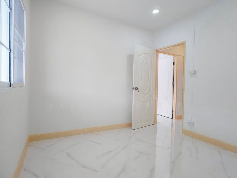 บ้านพฤกษา 3 ซ.วัดลาดปลาดุก : Baan Pruksa 3 Soi Watlatpladuk, นนทบุรี, บางคูรัด, บางบัวทอง, นนทบุรี, 144 ตร.ม., ทาวน์เฮ้าส์ ขาย, โดย Poonyaporn Veerabulyarit, 500200317 - DDproperty.com