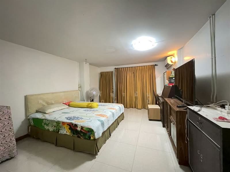 ทาวน์เฮ้าส์ 4 ชั้น 21 ตร.ว. ทาวน์เฮ้าส์ ซอยพระราม3 ซอย4 ถนนพระราม3, กรุงเทพ, ถนนพระราม 3, บางคอแหลม, บางคอแหลม, กรุงเทพ, 240 ตร.ม., ทาวน์เฮ้าส์ ขาย, โดย คุณ พัชรนันท์ พรมพิทักษ์ (นัจข์), 500200325 - DDproperty.com