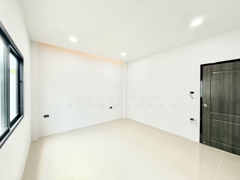 ห้วยใหญ่, ชลบุรี, ถนนห้วยใหญ่, ห้วยใหญ่, บางละมุง, ชลบุรี, 252 ตร.ม., บ้านเดี่ยว ขาย, โดย Sujiphat Sreewongpan, 500200334 - DDproperty.com