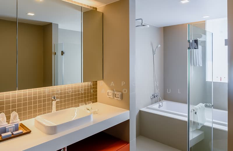 Oakwood Residence Sukhumvit Thonglor, Bangkok, 113 Soi Thonglor 13, Sukhumvit 55, Khlong Tan Nua, Watthana, Bangkok, 2 Bedrooms, 134 sqm, Condo For Rent, by Prapaporn Boonkajonkul, 500200337 - DDproperty.com