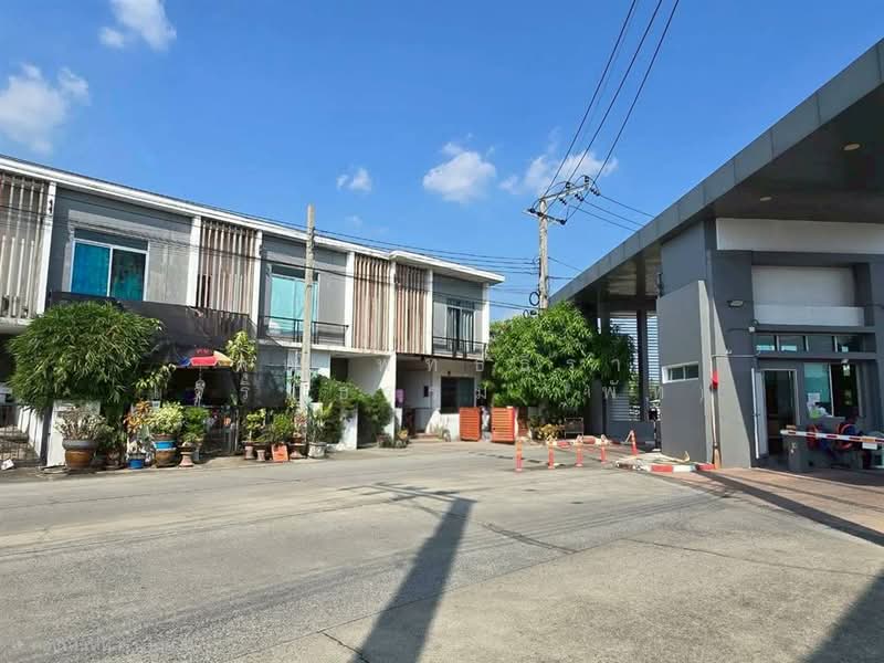 Baan Pruksa 86/2 Ladkrabang-Suvarnabhumi : บ้านพฤกษา 86/2 ลาดกระบัง-สุวรรณภูมิ, สมุทรปราการ, ซ.ลาดกระบัง 54 ถ.ลาดกระบัง, ศีรษะจรเข้น้อย, บางเสาธง, สมุทรปราการ, 84 ตร.ม., ทาวน์เฮ้าส์ ขาย, โดย คุณ พัทธ์ธีรา เจริญธรรม (พัท), 500200339 - DDproperty.com