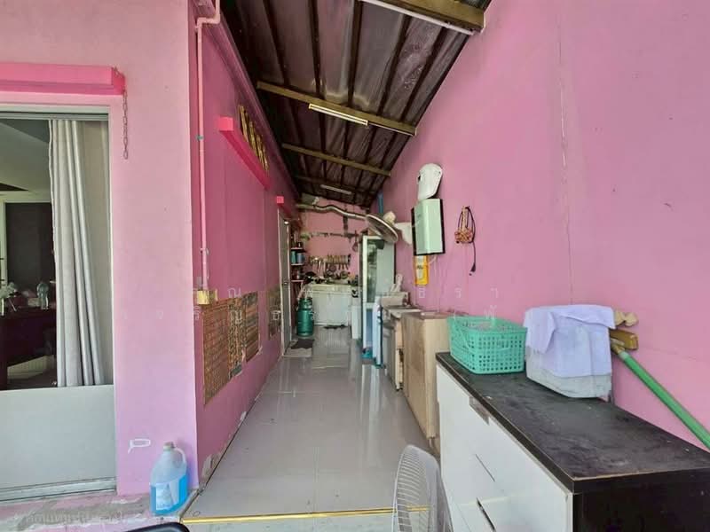 Baan Pruksa 86/2 Ladkrabang-Suvarnabhumi, Samut Prakan, Soi Ladkrabang 54, Ladkrabang Road, Srisa Chorakhe Noi, Bang Sao Thong, Samut Prakan, 3 Bedrooms, 84 sqm, Townhouse For Sale, by คุณ พัทธ์ธีรา เจริญธรรม (พัท), 500200339 - DDproperty.com
