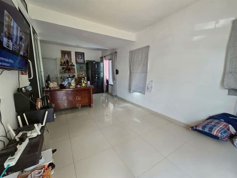 Baan Pruksa 86/2 Ladkrabang-Suvarnabhumi : บ้านพฤกษา 86/2 ลาดกระบัง-สุวรรณภูมิ, สมุทรปราการ, ซ.ลาดกระบัง 54 ถ.ลาดกระบัง, ศีรษะจรเข้น้อย, บางเสาธง, สมุทรปราการ, 84 ตร.ม., ทาวน์เฮ้าส์ ขาย, โดย คุณ พัทธ์ธีรา เจริญธรรม (พัท), 500200339 - DDproperty.com