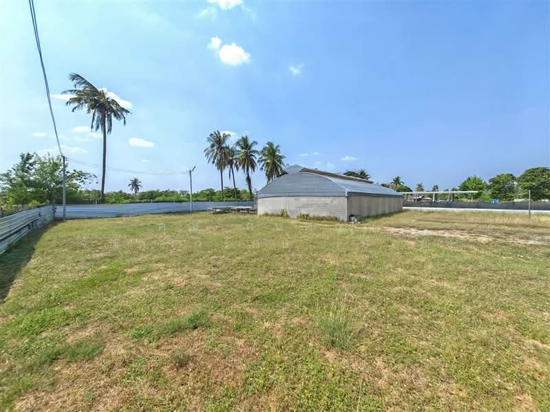 ที่ดิน + บ้านเดี่ยว 1 ชั้น 2 ไร่ 364 ตร.ว. ที่ดิน + บ้าน ใกล้สหกรณ์โคเนื้อ กำแพงแสน กำแพงแสน นครปฐม, Nakhon Pathom, Thung Luk Nok, Kamphaeng Saen, Nakhon Pathom, , 4,656 sqm, Land For Sale, by คุณ กันตภณ จักกาวิรักษ์ (บอย), 500200358 - DDproperty.com