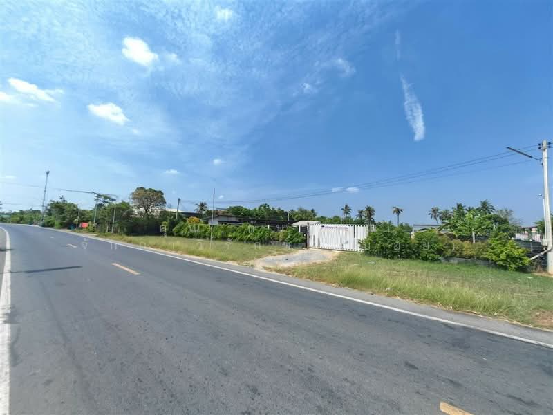 For Sale - ที่ดิน + บ้านเดี่ยว 1 ชั้น 2 ไร่ 364 ตร.ว. ที่ดิน + บ้าน ใกล้สหกรณ์โคเนื้อ กำแพงแสน กำแพงแสน นครปฐม, Nakhon Pathom