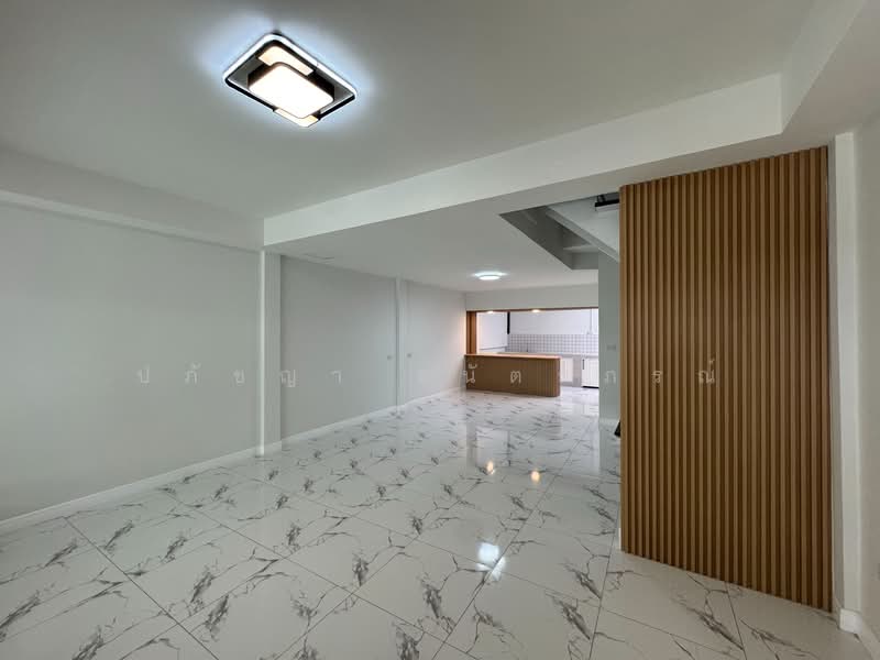 Park Gallery Srinakarin : พาร์ค แกลเลอรี่ ศรีนครินทร์, สมุทรปราการ, ซอย พัฒนาชุมชน 21, บางแก้ว, บางพลี, สมุทรปราการ, 110 ตร.ม., ทาวน์เฮ้าส์ ขาย, โดย ปภัชญา ธนัตถ์ภรณ์, 500200408 - DDproperty.com