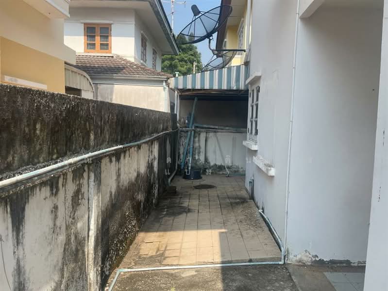 ฟลอราวิลล์ สุวินทวงศ์ เฟส 22 ( Floraville Suwintawong ), Bangkok, Lam Phak Chi, Nong Chok, Bangkok, 3 Bedrooms, 200 sqm, Single Detached House For Sale, by คุณ ภาดา ตินตกร (แป๋ม), 500200410 - DDproperty.com