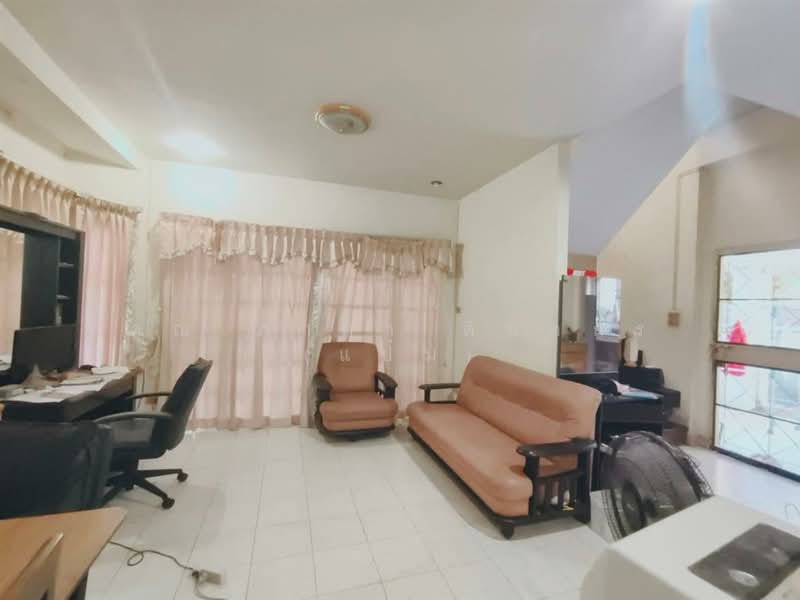 ฟลอราวิลล์ สุวินทวงศ์ เฟส 22 ( Floraville Suwintawong ), Bangkok, Lam Phak Chi, Nong Chok, Bangkok, 3 Bedrooms, 200 sqm, Single Detached House For Sale, by คุณ ภาดา ตินตกร (แป๋ม), 500200410 - DDproperty.com