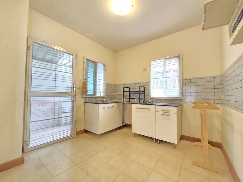 Pruksa Village Teparak-Wongwan, Samut Prakan, Soi Kajonwit, Phraeksa Road, Phraeksa, Muang Samut Prakarn, Samut Prakan, 4 Bedrooms, 150 sqm, Single Detached House For Sale, by The Best Property Agent เหมยหลิง, 500200418 - DDproperty.com