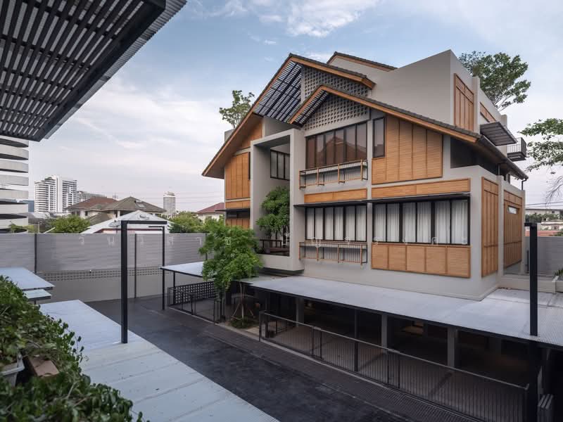 WPDD-105 บ้านเดี่ยว 4 ชั้น หลังใหญ่ บนทำเล วิภาวดี 20, Bangkok, Jom Phon, Chatuchak, Bangkok, 5 Bedrooms, 620 sqm, Single Detached House For Sale, by วันวิสาข์ ปัญจรงคะ, 500200444 - DDproperty.com