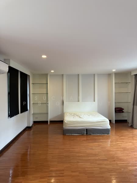 House For Rent The Noble Ekkamai 22, Bangkok, Ekkamai 22, Khlong Tan Nua, Watthana, Bangkok, 4 Bedrooms, 450 sqm, Single Detached House For Rent, by Suchanya Piboonwiput, 500200451 - DDproperty.com