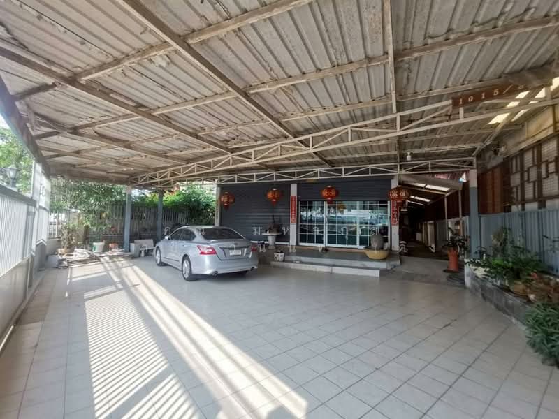 ขาย - โฮมออฟฟิศ + บ้าน 3.5 ชั้น 107.9 ตร.ว. โฮมออฟฟิศ ใกล้ตลาดสดท่าข้าม ถนนบางขุนเทียน-ชายทะเล, กรุงเทพ