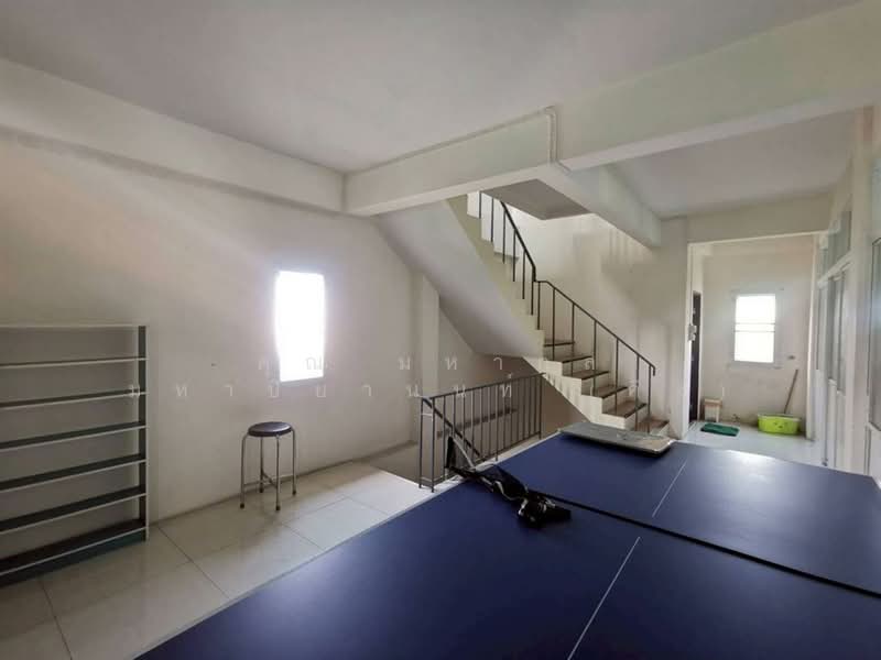 ขาย - โฮมออฟฟิศ + บ้าน 3.5 ชั้น 107.9 ตร.ว. โฮมออฟฟิศ ใกล้ตลาดสดท่าข้าม ถนนบางขุนเทียน-ชายทะเล, กรุงเทพ