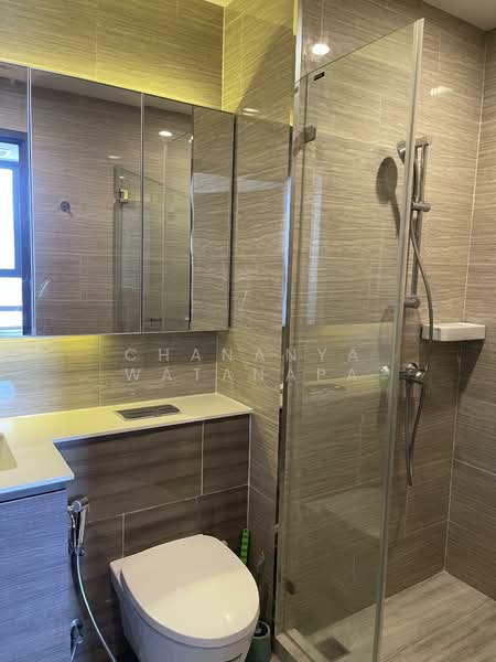 Whizdom Essence, Bangkok, 5 Piyabutr 1 Alley, Bang Chak, Phra Khanong, Bangkok, 1 Bedroom, 34 sqm, Condo For Rent, by Chananya Watanapa, 500200494 - DDproperty.com