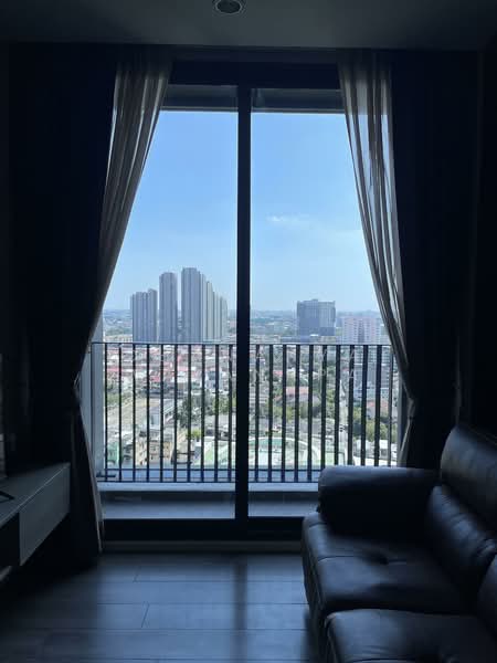 Whizdom Essence, Bangkok, 5 Piyabutr 1 Alley, Bang Chak, Phra Khanong, Bangkok, 1 Bedroom, 34 sqm, Condo For Rent, by Chananya Watanapa, 500200494 - DDproperty.com