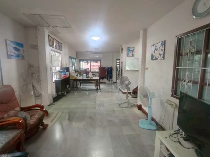 เค.ซี.การ์เด้นโฮม นิมิตรใหม่ 40 (K.C.Garden Home Nimitmai 40), Bangkok, Sam Wa Tawan Ok, Khlong Sam Wa, Bangkok, 3 Bedrooms, 180 sqm, Single Detached House For Sale, by คุณ พรชัย เสนจันทร์ฒิไชย (โก้), 500200506 - DDproperty.com