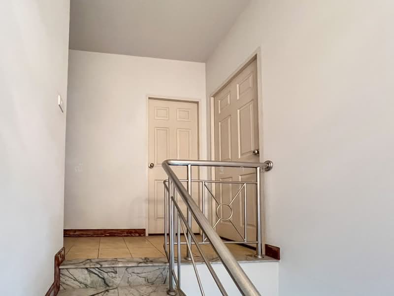 Baan Fuengsuk 3, Nonthaburi, Lam Pho, Bang Bua Thong, Nonthaburi, 3 Bedrooms, 150 sqm, Semi-Detached House (Twin House) For Sale, by ณัฐยา ศิริฐานนท์, 500200565 - DDproperty.com