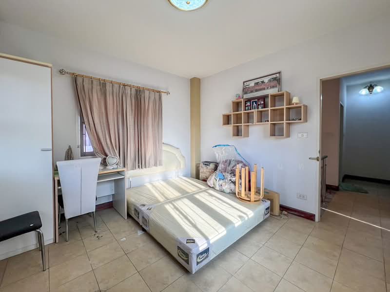 Baan Fuengsuk 3, Nonthaburi, Lam Pho, Bang Bua Thong, Nonthaburi, 3 Bedrooms, 150 sqm, Semi-Detached House (Twin House) For Sale, by ณัฐยา ศิริฐานนท์, 500200565 - DDproperty.com