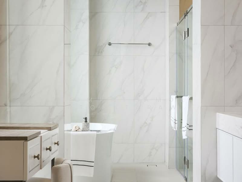 Aerie Srinakarin-Krungthepkreetha, Bangkok, Srinakarin - Romklao Road, Khlong Song Ton Nun, Lat Krabang, Bangkok, 4 Bedrooms, 390 sqm, Townhouse For Sale, by Chomratkamol Soontorntarawong (Gor), 500200613 - DDproperty.com