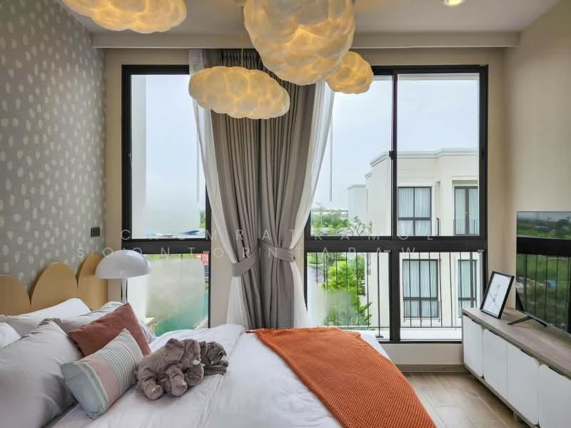 Aerie Srinakarin-Krungthepkreetha, Bangkok, Srinakarin - Romklao Road, Khlong Song Ton Nun, Lat Krabang, Bangkok, 4 Bedrooms, 390 sqm, Townhouse For Sale, by Chomratkamol Soontorntarawong (Gor), 500200613 - DDproperty.com
