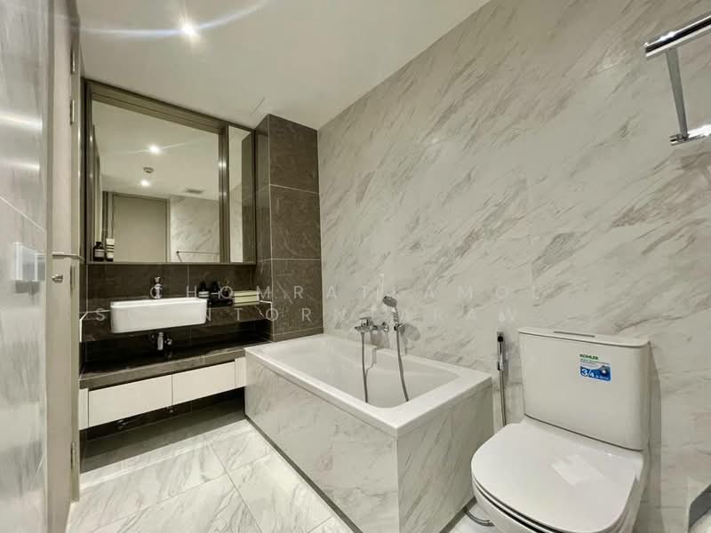 Fynn Asoke, Bangkok, 28 Sukhumvit 10 Alley, Khlong Toei, Khlong Toei, Bangkok, 2 Bedrooms, 45 sqm, Condo For Sale, by Chomratkamol Soontorntarawong (Gor), 500200619 - DDproperty.com