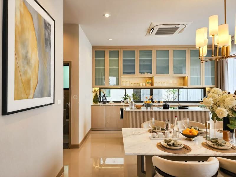 Aerie Srinakarin-Krungthepkreetha, Bangkok, Srinakarin - Romklao Road, Khlong Song Ton Nun, Lat Krabang, Bangkok, 5 Bedrooms, 556 sqm, Townhouse For Sale, by Chomratkamol Soontorntarawong (Gor), 500200632 - DDproperty.com