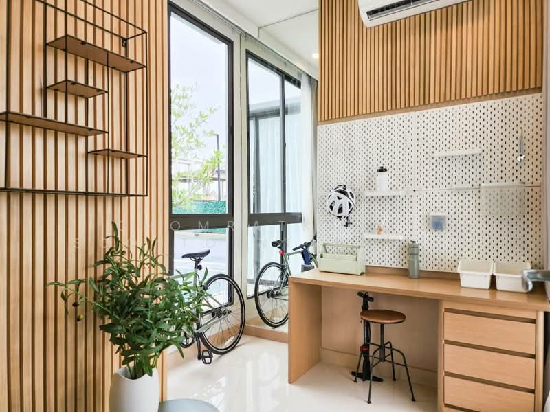 Aerie Srinakarin-Krungthepkreetha, Bangkok, Srinakarin - Romklao Road, Khlong Song Ton Nun, Lat Krabang, Bangkok, 5 Bedrooms, 556 sqm, Townhouse For Sale, by Chomratkamol Soontorntarawong (Gor), 500200632 - DDproperty.com