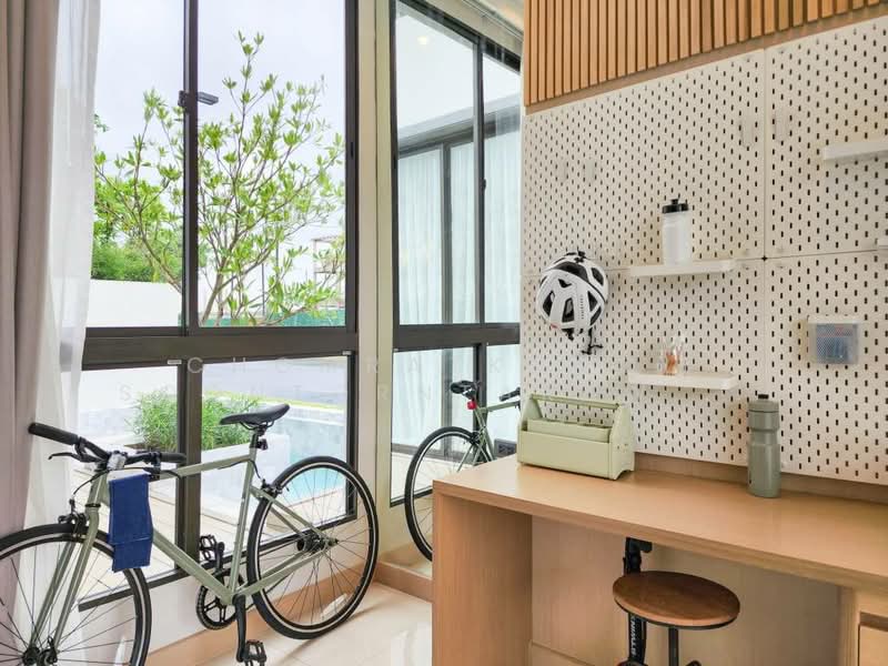 Aerie Srinakarin-Krungthepkreetha, Bangkok, Srinakarin - Romklao Road, Khlong Song Ton Nun, Lat Krabang, Bangkok, 5 Bedrooms, 556 sqm, Townhouse For Sale, by Chomratkamol Soontorntarawong (Gor), 500200632 - DDproperty.com