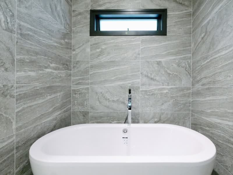 The Esse Sukhumvit 36, Bangkok, Soi Sukhumvit 36, Sukhumvit Road, Phra Kanong, Khlong Toei, Bangkok, 3 Bedrooms, 124 sqm, Condo For Rent, by GT Real Estate Thailand, 500200646 - DDproperty.com