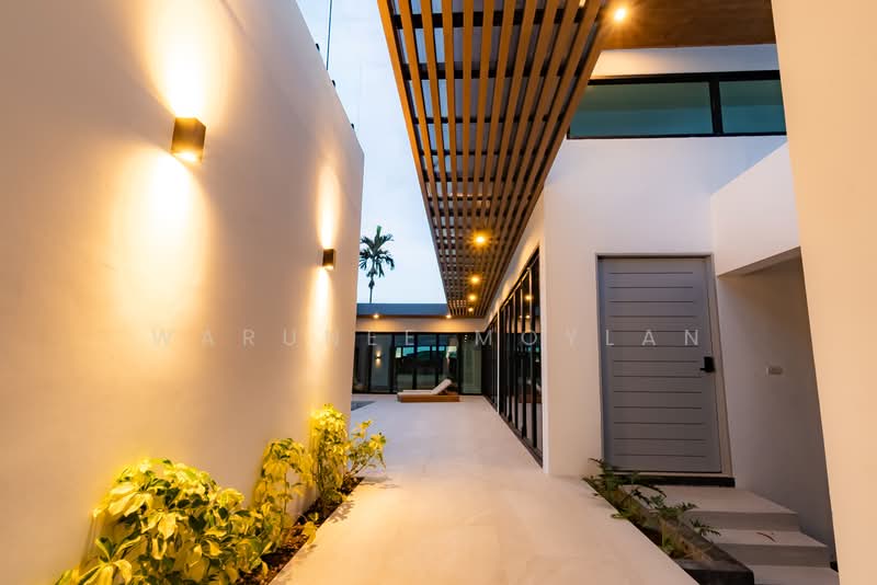 Layan Lucky Villas (Phase II), Phuket, Choeng Thale, Thalang, Phuket, 4 Bedrooms, 350 sqm, Villa For Sale, by Warunee Moylan, 500200671 - DDproperty.com