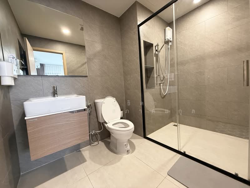 The Livin Phetkasem, Bangkok, 689 Petchkasem Road, Bang Wa, Phasi Charoen, Bangkok, 1 Bedroom, 33 sqm, Condo For Sale, by Parinthida Sawuddisopakaykul, 500200678 - DDproperty.com