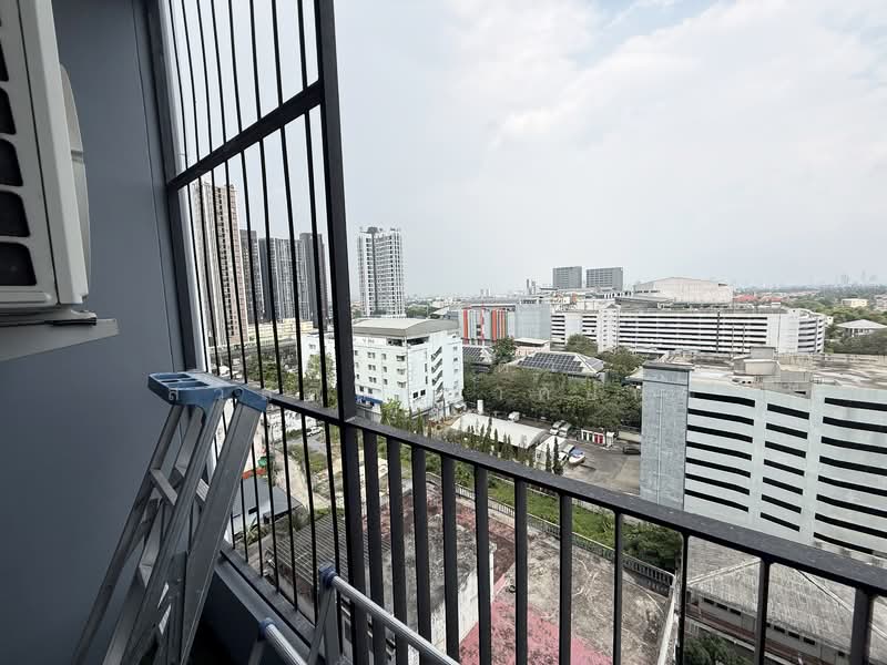 The Livin Phetkasem, Bangkok, 689 Petchkasem Road, Bang Wa, Phasi Charoen, Bangkok, 1 Bedroom, 33 sqm, Condo For Sale, by Parinthida Sawuddisopakaykul, 500200678 - DDproperty.com
