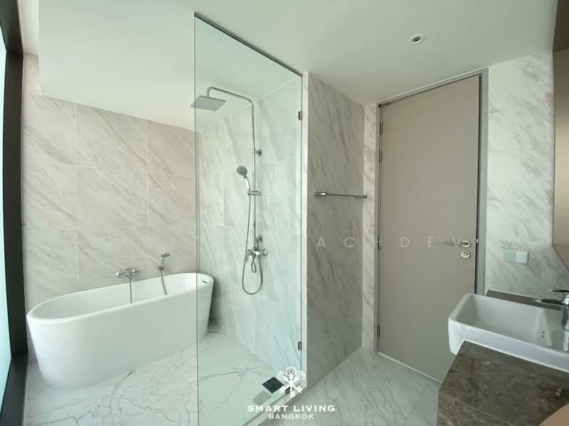 Fynn Asoke, Bangkok, 28 Sukhumvit 10 Alley, Khlong Toei, Khlong Toei, Bangkok, 2 Bedrooms, 57 sqm, Condo For Rent, by Sunitra Sachdev, 500200683 - DDproperty.com