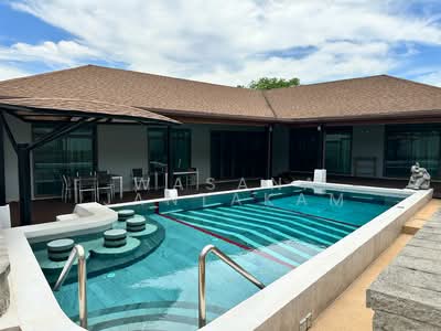 ขาย - 4 Bedrooms Villa For Sale in Thepkrasattri, ภูเก็ต