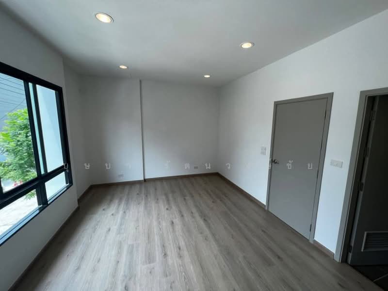 Premium Place Phaholyothin-Ramintra, Bangkok, Tha Rang, Bang Khen, Bangkok, 4 Bedrooms, 170 sqm, Townhouse For Rent, by บุษบา รัตนวงษ์ชัย, 500200697 - DDproperty.com