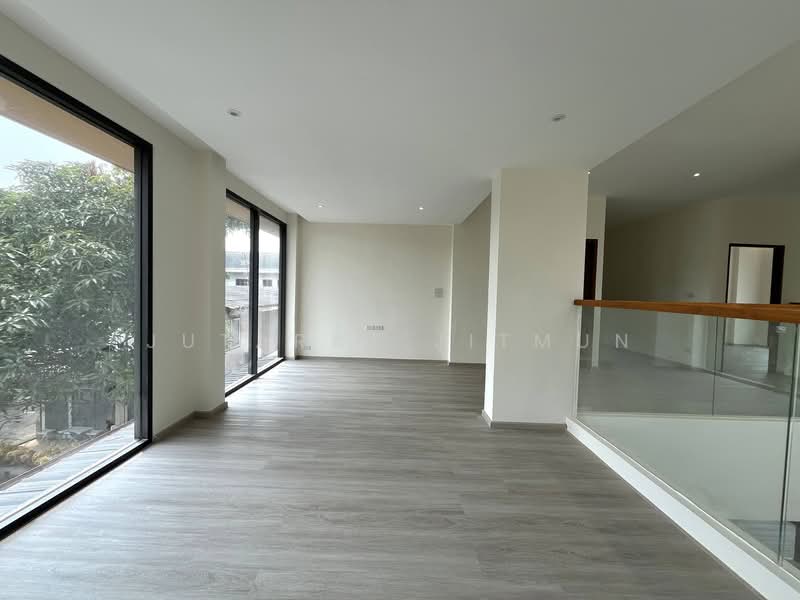 บ้านเดี่ยว ซอยปรีดีพนมยงค์ 42, Bangkok, Khlong Tan Nua, Watthana, Bangkok, 4 Bedrooms, 401 sqm, Single Detached House For Rent, by Jutarat Jitmun, 500200704 - DDproperty.com